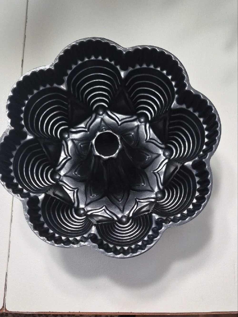 Nordic Ware Black Decorative Bundt Pan
